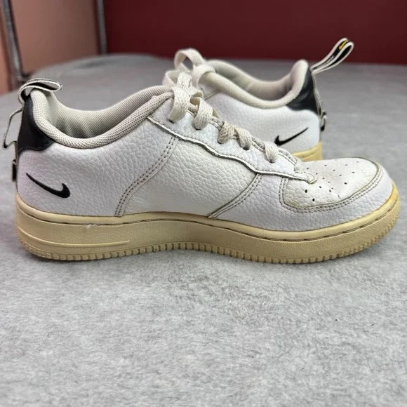 Nike Air Force 1 LV8 Utility GS Shoes Youth Sz 5Y Overbranding White AR1708-100 - Picture 8 of 10